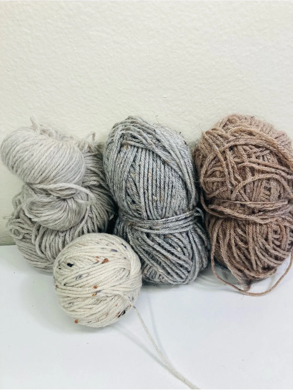 ~11.3 oz Suspected Wool Ease Neutral Tweed Wool Blend Yarn Skeins